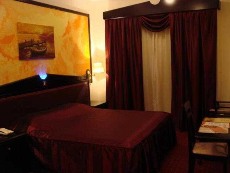 Gulf Pearl Hotel Дубай Экстерьер фото